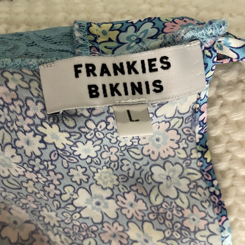 NWOT - Frankie's Bikinis Miriam floral blue Silk Halter Tank LARGE - Picture 6 of 7